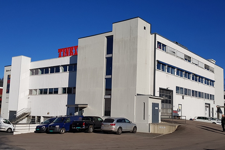 domus-eiendom-ostre-aker-vei-203-bildegalleri-utside-sydost-736x490-1_large